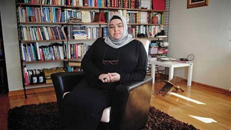 Turcia: Pentru prima dată în istorie, o femeie purtând vălul islamic a devenit ministru