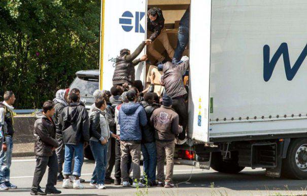 Austria: Trei copii sirieni găsiţi &icirc;n camionul condus de un rom&acirc;n au dispărut din spital