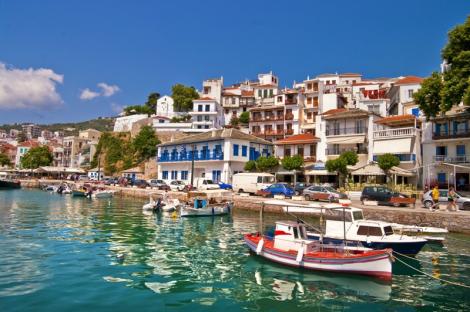 Insula Skopelos, tărâmul cu peste 360 biserici