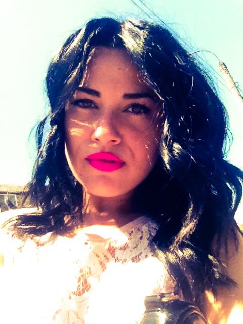 Deea de la "Insula iubirii", fără pic de machiaj! Aşa arată fosta iubită a lui Cristi dis-de-dimineaţă! Diferenţele sunt mari