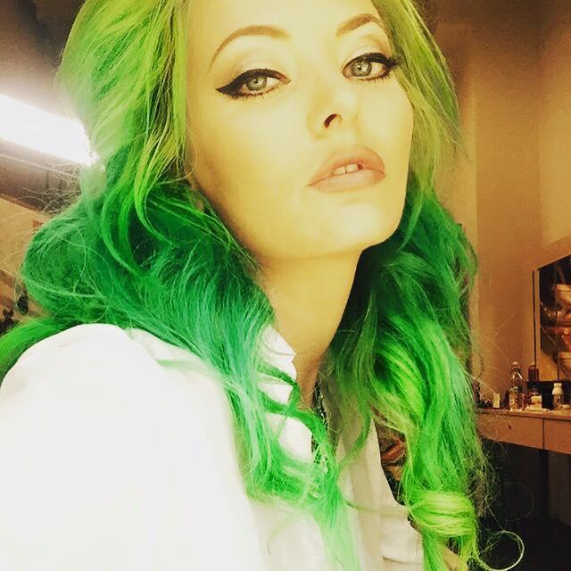 Delia Matache şi-a şocat fanii! Cea mai recentă transformare de look o face greu de recunoscut