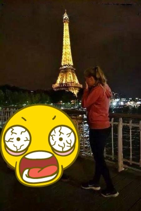 FOTO: S-a pus &icirc;n GENUNCHI și iubita lui se aștepta pentru momentul vieții! Ce s-a &icirc;nt&acirc;mplat e umilitor