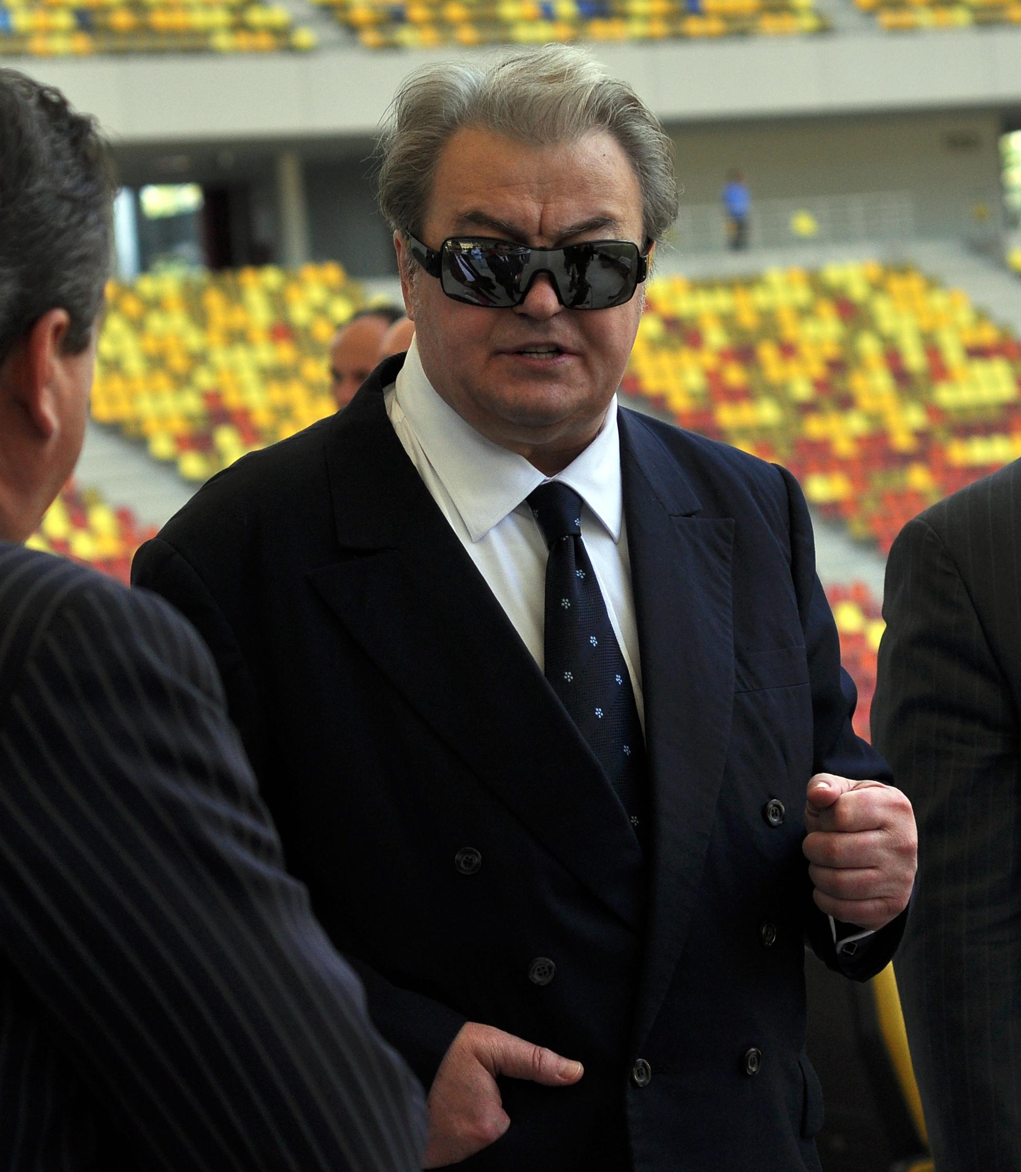 Imagini de colecție! Vadim, "tribunul" care a vrut să fie președintele Stelei, era nelipsit, &icirc;n anii '80, de l&acirc;ngă jucătorii roș-albaștri