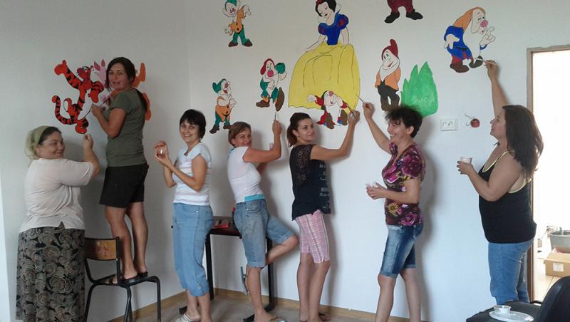 Prin proiectul “Ajută un sat. Schimbă o țară”,  Școala și grădinița din Chișlaz, județul Bihor, beneficiază  de spații de învățământ noi și moderne