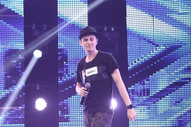 Petcu Alexandru şi tRAP-ul de Teleorman! Am găsit pachetul complet la X Factor: muzică populară + rap + emoţie