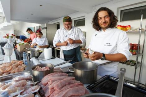 Chef Florin Dumitrescu, tartor în bucătărie pentru Speak, Diana Munteanu şi CRBL