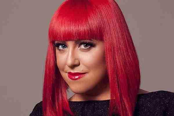 Annely Cole ia lecții de &icirc;not și yoga, pentru a slăbi rapid