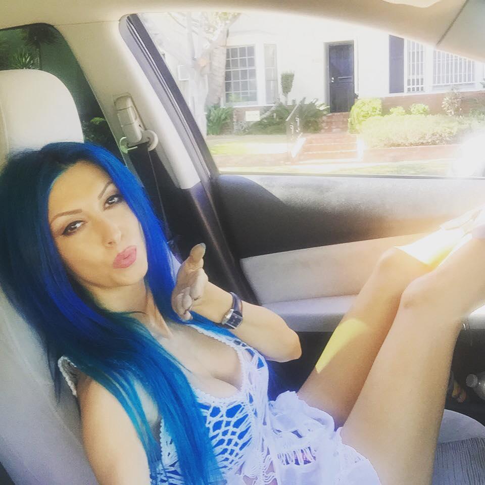 FOTO: Și ploaia ni se pare sexy! Andreea Bălan, senzație &icirc;n costum de baie: Vedeta și-a etalat formele pe internet