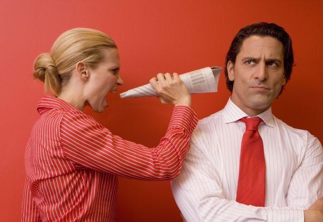 Te cicălește, te sună non-stop? Top 5 cele mai enervante zodii!