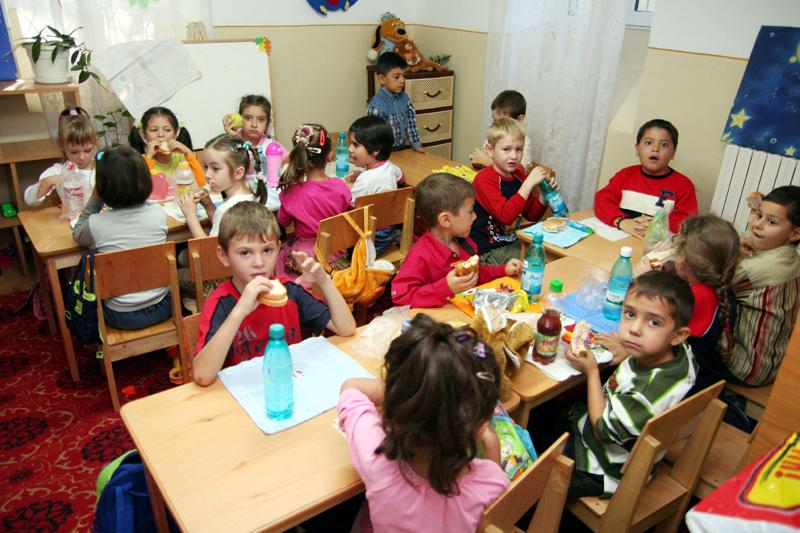 Ai copil la grădiniţă? De la 1 ianuarie 2016, poţi să primeşti un tichet social pentru asta! Iată ce trebuie să faci