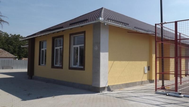 Copiii din Galșa, județul Arad, vor învăța într-o școală renovată și izolată termic