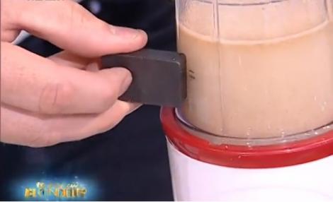 Trebuie să vezi asta! Cu ajutorul unui magnet poți afla dacă cerealele tale preferate conțin fier (VIDEO)