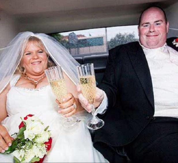 Au rupt patul de patru ori, dar nu făc&acirc;nd dragoste! După doi ani, au dat jos 200 de kilograme &icirc;mpreună. Cum arată acum!