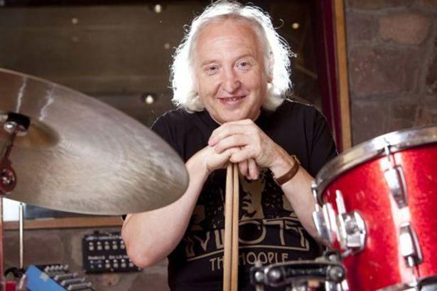 Doliu &icirc;n lumea muzicii! Dale Griffin, toboşarul lui David Bowie, s-a stins la doar o săptăm&acirc;nă de la moartea celebrului c&acirc;ntăreţ