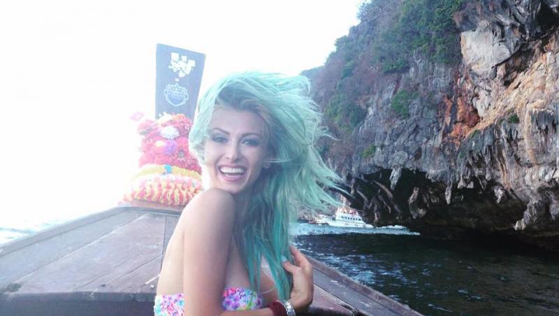 Fericirea are chipul ei. Andreea Bălan, cucerită de plajele din Thailanda!