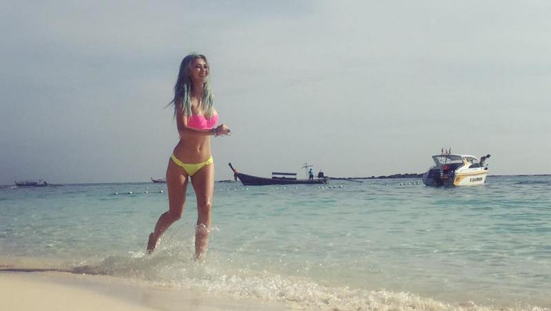 Fericirea are chipul ei. Andreea Bălan, cucerită de plajele din Thailanda!