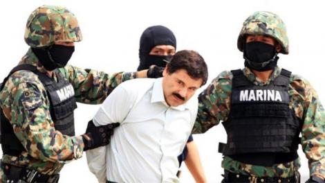 Umilință maximă, nu glumă! Prima fotografie cu ”El Chapo Guzman” după ce a fost arestat a fost făcută publică