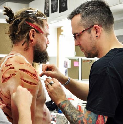 Leonardo DiCaprio, cu pielea despicată și plin de răni sângerânde! Imagini șocante!