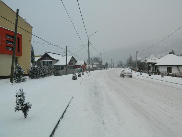 Gerul năpraznic face ravagii &icirc;n țară! Consumul național de energie electrică a crescut neașteptat de mult și a stabilit noi recorduri