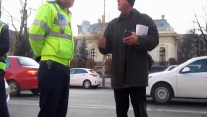Un polițist a stârnit admirația șoferilor! Iată reacția agentului, în fața unui șmecher care refuză să prezinte actele (VIDEO)