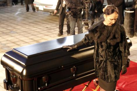 Rene Angelil a fost înmormântat! Celin Dion, tribut extrem de emoţionant: „Trebuie să merg mai departe fără el, dar pentru el“