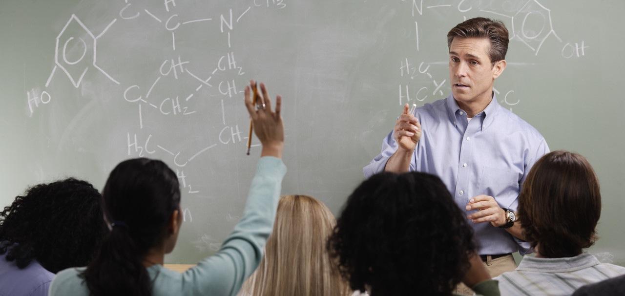 Un profesor ateu primește o lecție de viață de la un elev! &bdquo;Ești creștin, nu-i așa? Dumnezeu e bun?&rdquo;