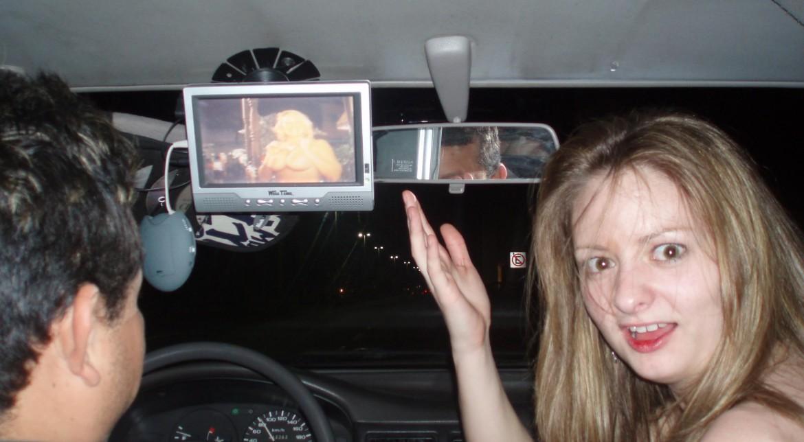 Situație nemai&icirc;nt&acirc;lnită. Pornografia la volan i-a fost fatală