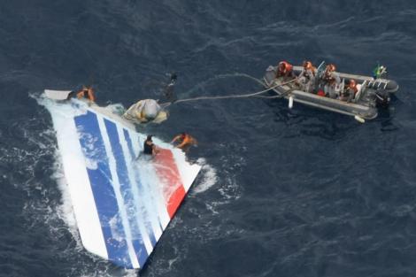 Tragedie în Pacific: trei persoane au murit în urma prăbușirii unui avion de mici dimensiuni