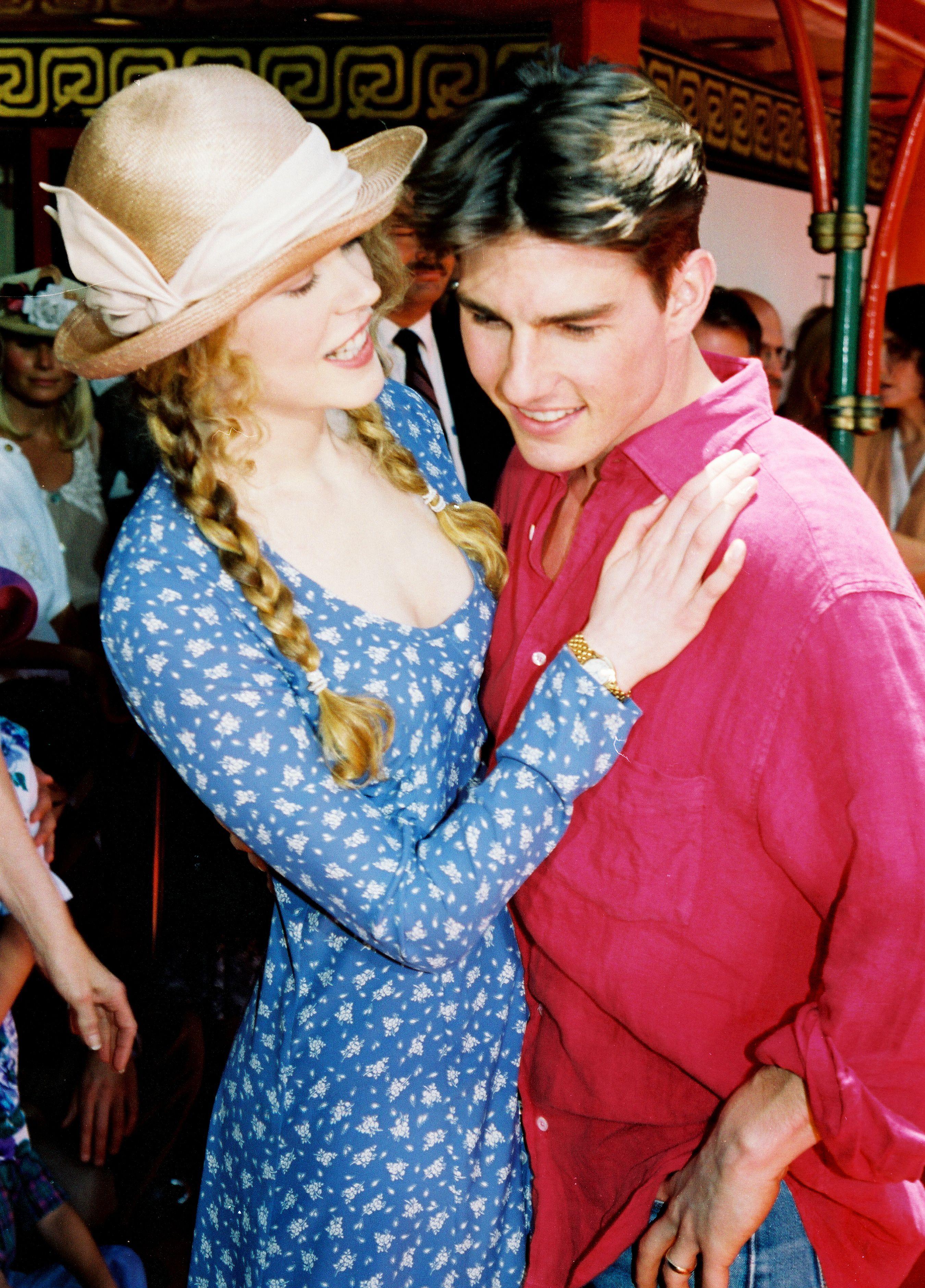 Din cauza extratereștrilor va răm&acirc;ne veșnic singur! Tom Cruise a divorțat de Nicole Kidman și Katie Holmes &icirc;n numele religiei!