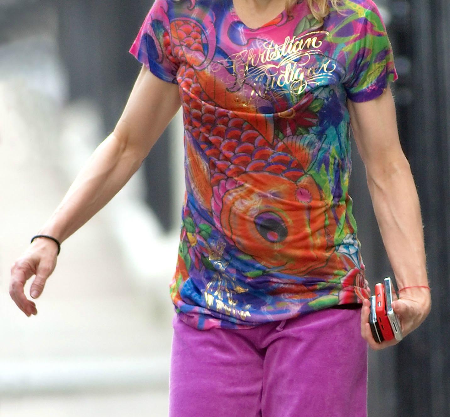 Nu mai sunt așa frumoase atunci c&acirc;nd se &icirc;ntorc de la sală! Madonna și alte starlete au fost pozate "pe nepregătite"!