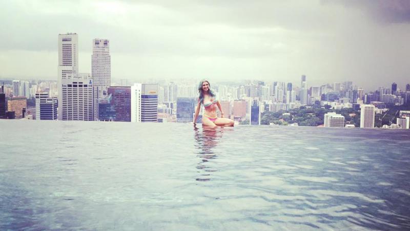 Imagini fierbinți! Andreea Bălan, vacanță de vis în Singapore! Fanii au fost în delir când au văzut cum a pozat artista