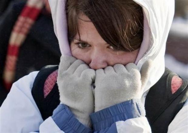 Bucureştenii &icirc;ngheaţă de frig &icirc;n apartamente! Ce spun oficialii RADET despre lipsa de căldură