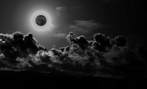 Luna Neagră, fenomenul care a speriat lumea întreagă! Cum ne influenţează destinele? Scorpionul trebuie să fie foarte atent