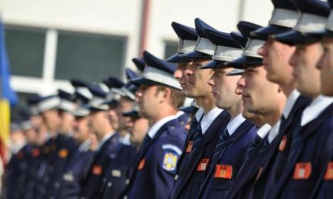 Poliţia Română scoate la concurs alte aproape 2.400 de posturi. Când au loc înscrierile