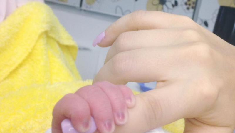 De când a devenit mămică, Andreea Bălan trăiește cele mai frumoase sentimente, alături de micuța Ella: 