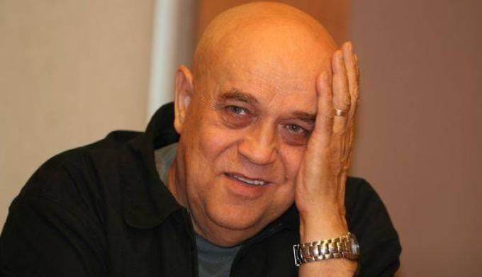 Benone Sinulescu, mărturisiri inedite despre viața din spatele scenei și iubirile din tinerețe: "Puteam să o calc pe cap"