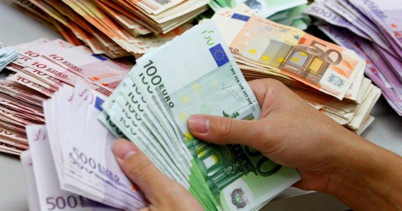 Rom&acirc;nii care vor să se &icirc;ntoarcă &icirc;n țară au mai multe motive să o facă. Statul le oferă 40.000 de euro