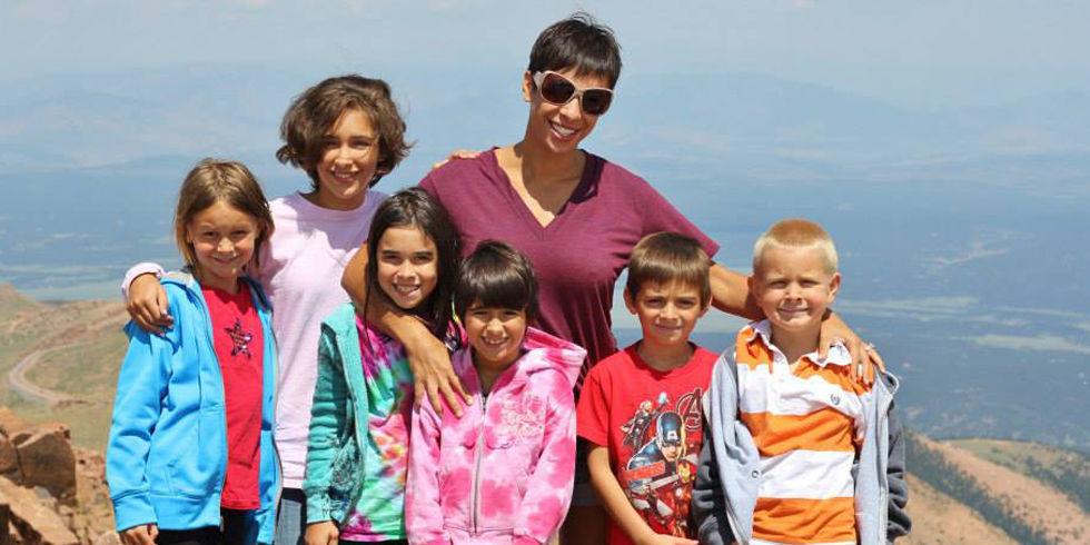 O veste extraordinară pentru rom&acirc;nce! Bani mai mulți pentru &rdquo;Mamele Eroine&rdquo; care au mai mult de trei copii