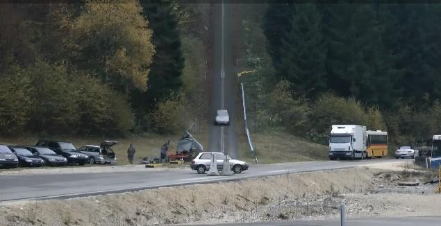 Video. Nu vei mai apăsa pedala de acceleraţie după ce vei vedea asta. Ce se întâmplă într-un accident la 200 km/h