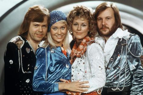 Mammaaaaa mia, am trăit să o vedem și pe asta! ABBA cântă împreună după 30 de ani. Motivul pentru care se reuneşte îndrăgita trupă