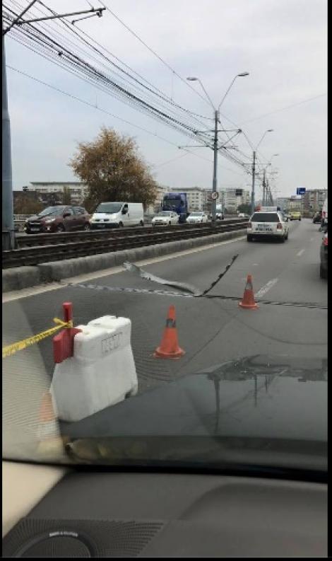 ATENŢIE, ŞOFERI din Bucureşti! Traficul este blocat pe Podul Grant din Capitală