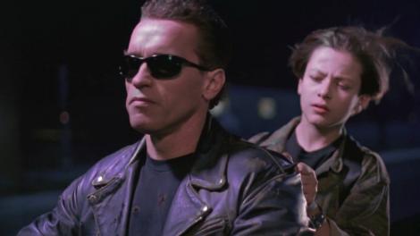 FOTO! Îţi mai aduci de puştiul din "Terminator" care juca alături de Arnold? Acum este de nerecunoscut