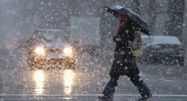 Meteorologii anunță răcire accentuată a vremii! Se intensifică ninsorile iar v&acirc;ntul va sufla cu putere