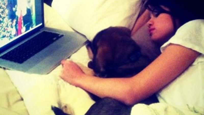 Bolnavă grav, într-o depresie cruntă, Selena Gomez nu mai e singură! A făcut publică imaginea cu „dragostea” ei