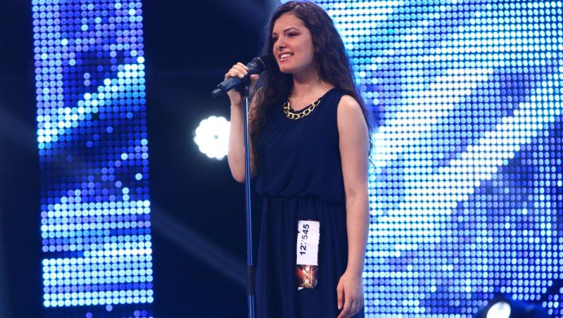 Carla’s Dreams, surprins de către o concurentă la X Factor:  „Ai cei mai frumoși ochi pe care i-am văzut până acum!”