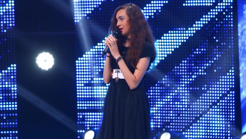 “M-ai surprins, stimată fiinţă!” Raluca Moldoveanu, rockeriţa de 16 ani care i-a “transformat” pe juraţi: “Ai vocea pusă pe bigudiuri”