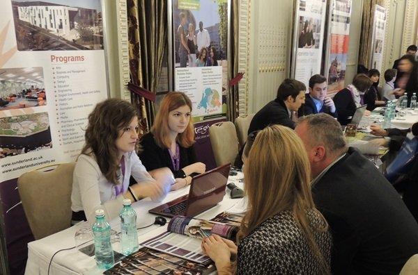 Donald Trump vrea să expulzeze din SUA 3 milioane de imigranți ilegali