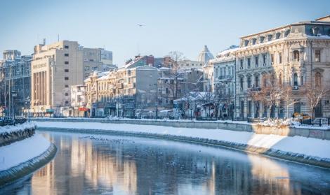 La București, ningeee! Vine iarna în toată țara? Meteorologii au răspunsul!