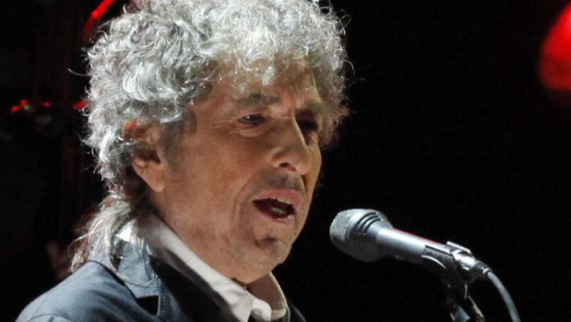 Bob Dylan, primul muzician din istorie distins cu un Nobel pentru Literatură, nu va participa la ceremonia de acordare a premiului