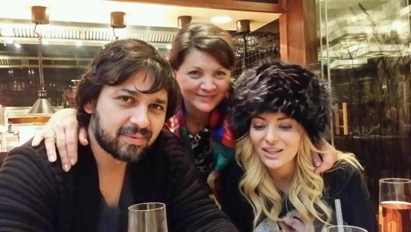 Ce familie frumoasă! Mama Deliei, surpriză de proporții pentru ginerele Răzvan Munteanu! Ce îi pregătește mama soacră soțului juratei X Factor